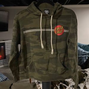 COPY - Santa Cruz camouflage hoodie size medium